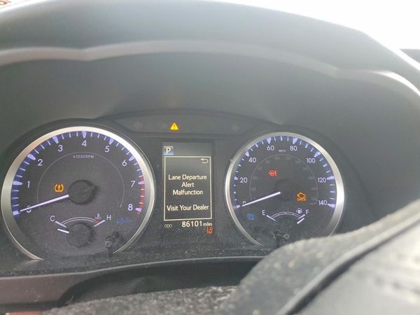 2019 TOYOTA HIGHLANDER LE/LE Plus