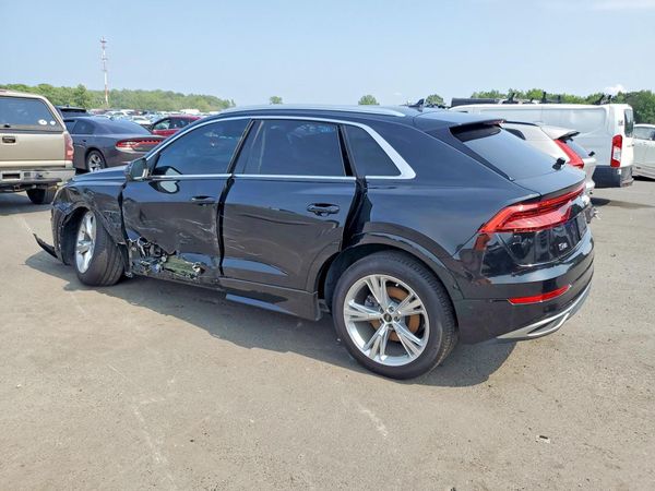 2022 AUDI Q8 quattro Premium Plus