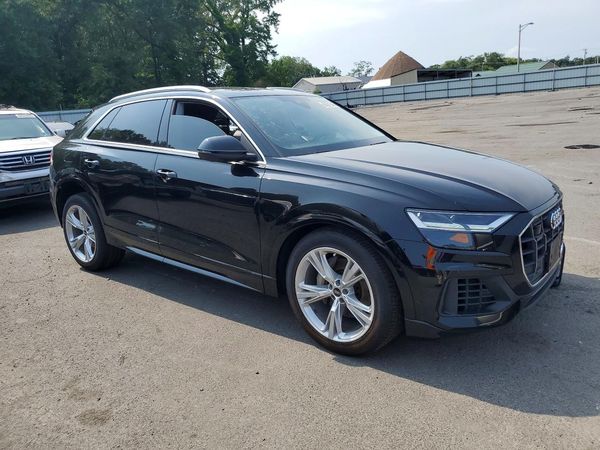 2022 AUDI Q8 quattro Premium Plus