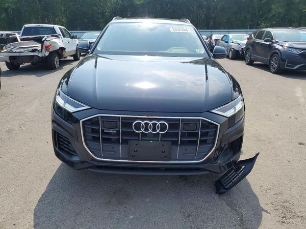 2022 AUDI Q8 quattro Premium Plus
