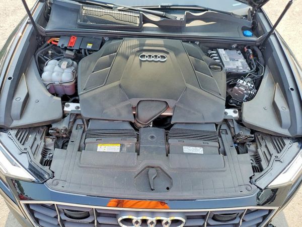 2022 AUDI Q8 quattro Premium Plus