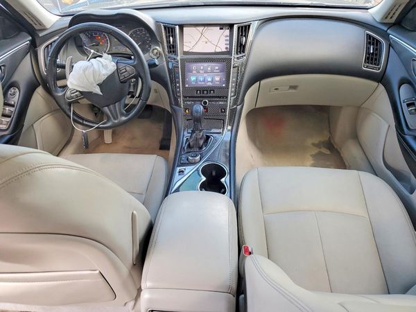 2015 INFINITI Q50