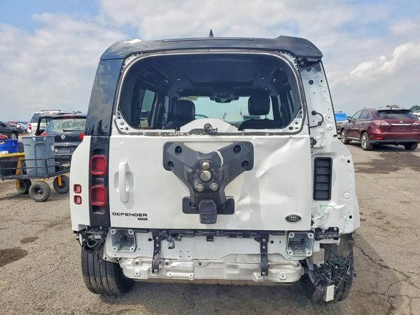 2023 LAND ROVER DEFENDER 110 X-Dynamic SE