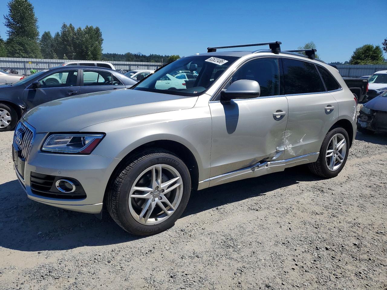 2013 AUDI Q5 Premium Plus