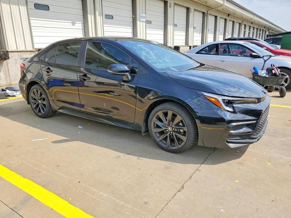 2025 TOYOTA COROLLA SE