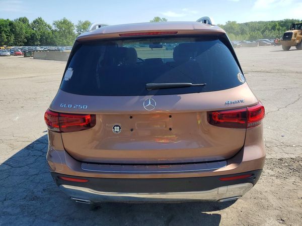 2021 MERCEDES-BENZ GLB GLB250-4M