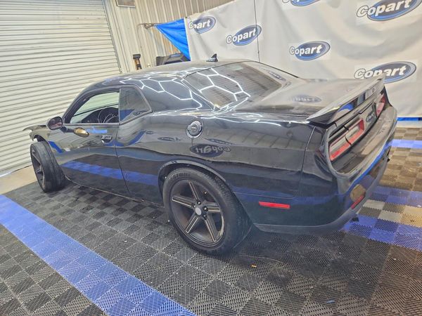 2016 DODGE CHALLENGER SXT Plus