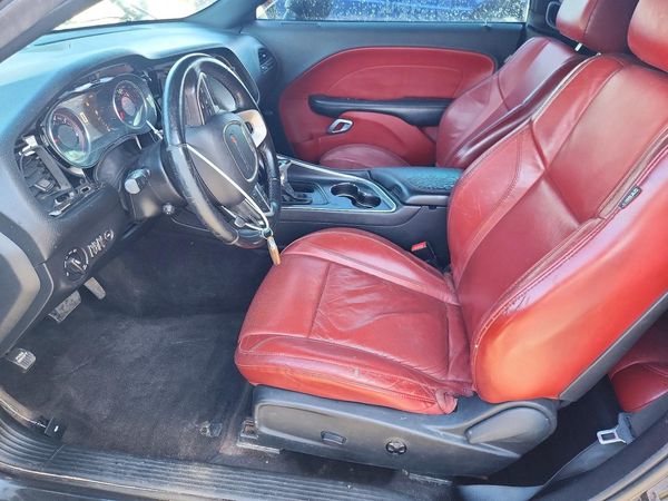 2016 DODGE CHALLENGER SXT Plus
