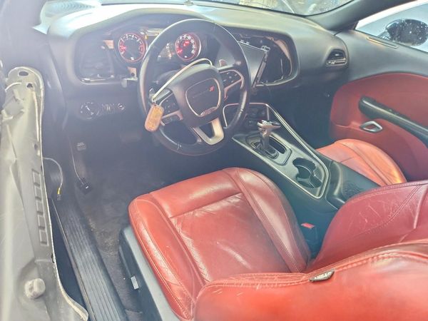2016 DODGE CHALLENGER SXT Plus