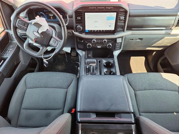 2024 FORD F150