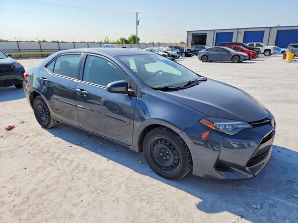 2017 TOYOTA COROLLA