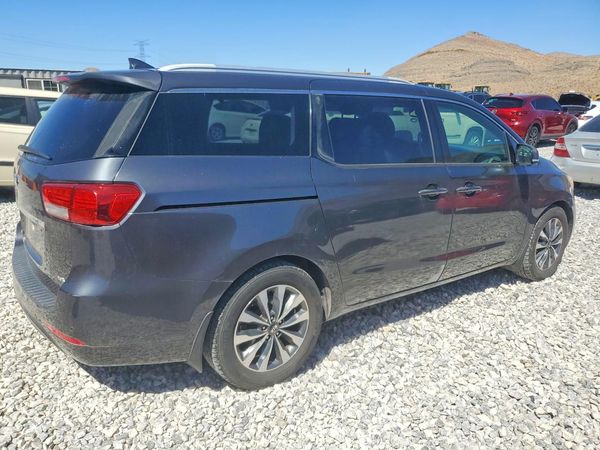 2015 KIA SEDONA