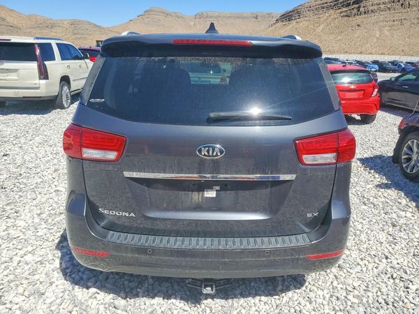 2015 KIA SEDONA
