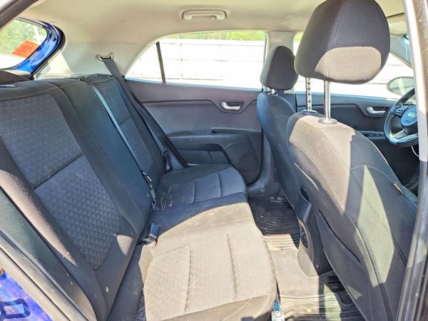 2020 KIA RIO 5-DOOR LX, S