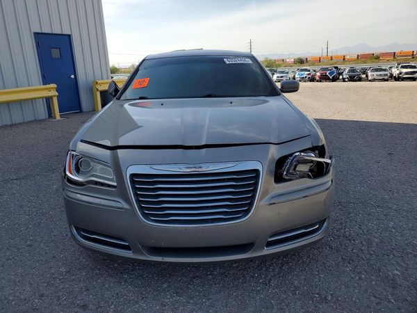 2014 CHRYSLER 300