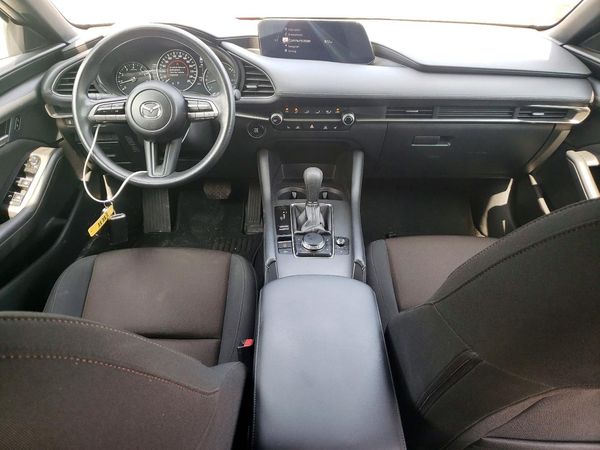 2022 MAZDA 3 Select Package