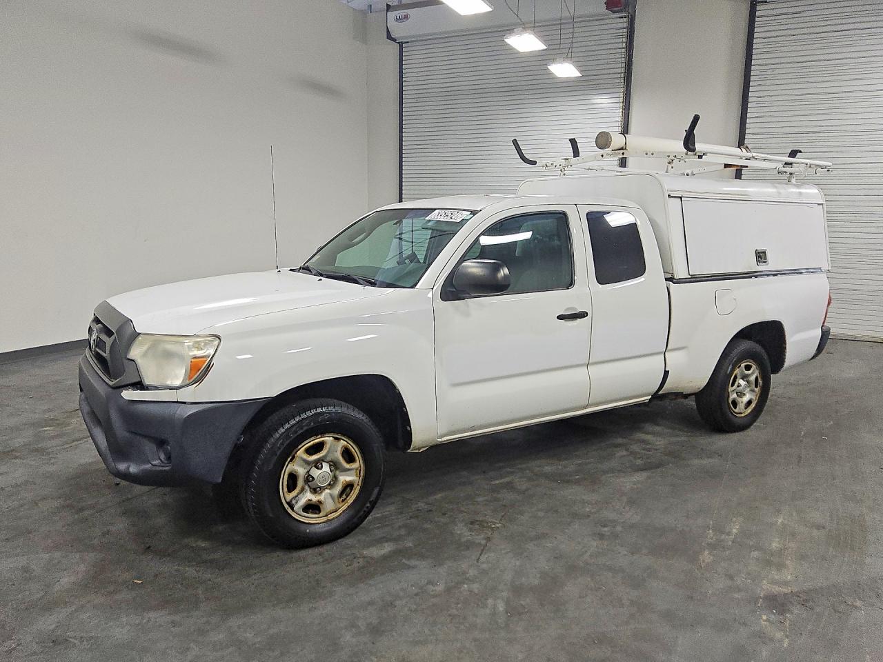 2015 TOYOTA TACOMA Delux Grade