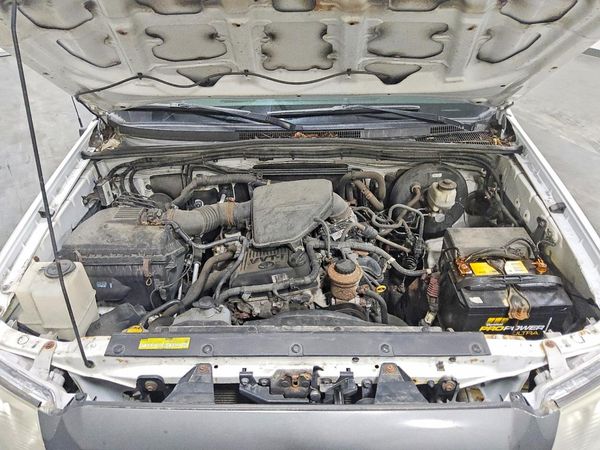 2015 TOYOTA TACOMA Delux Grade