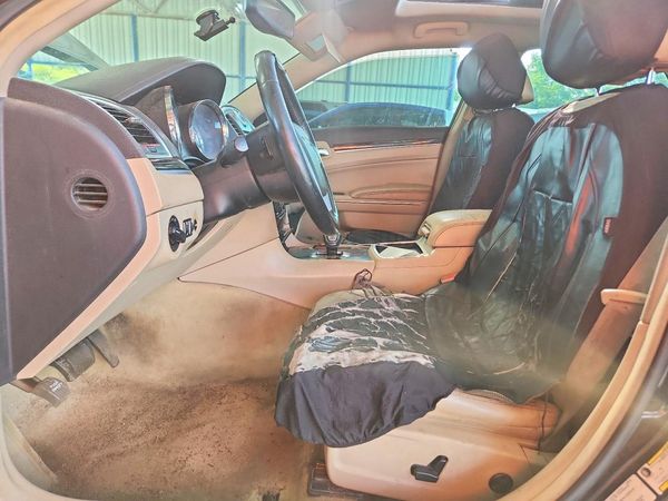 2013 CHRYSLER 300 Base/Limited
