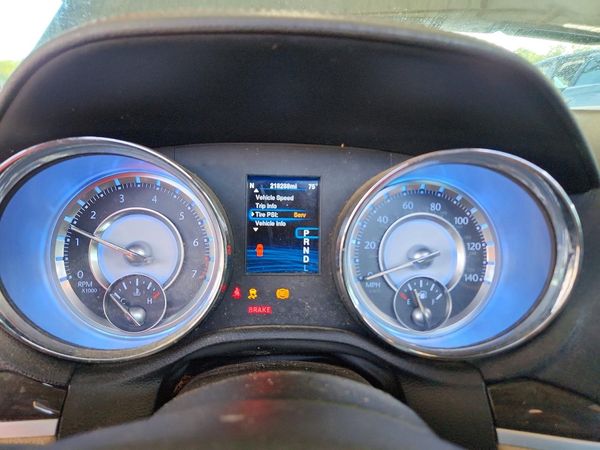 2013 CHRYSLER 300 Base/Limited