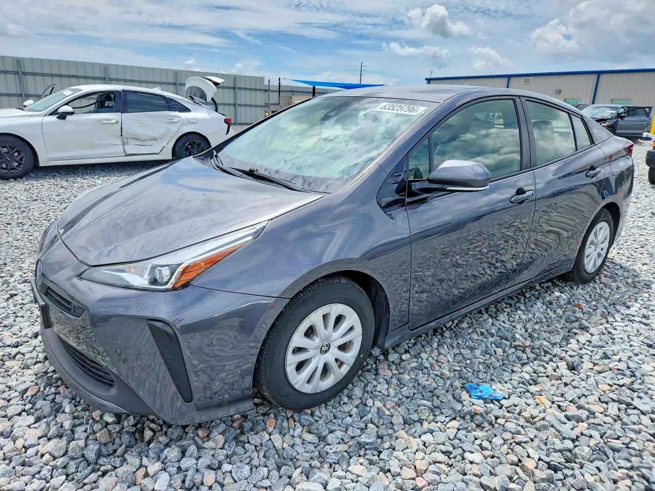 2019 TOYOTA PRIUS