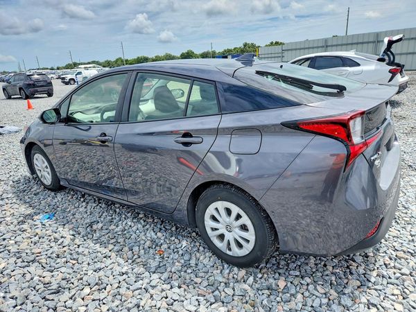 2019 TOYOTA PRIUS