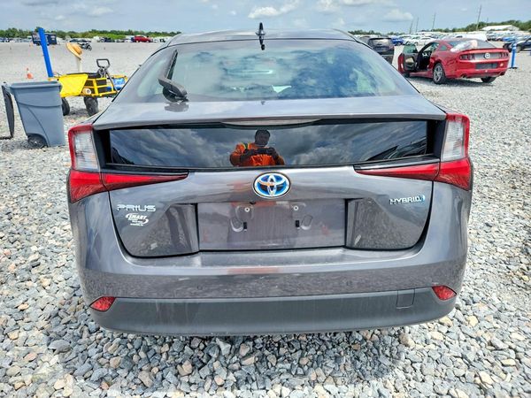 2019 TOYOTA PRIUS