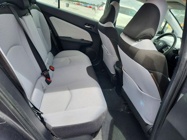 2019 TOYOTA PRIUS