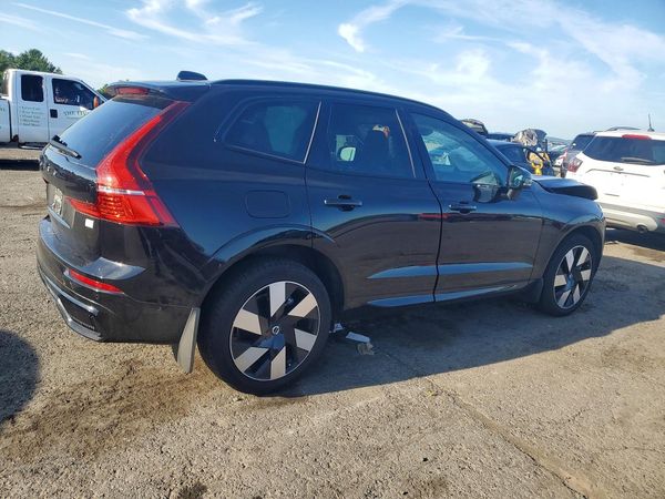 2024 VOLVO XC60 Plus Dark