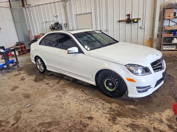 2014 MERCEDES-BENZ C