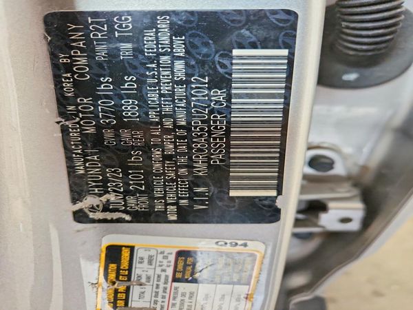 2023 HYUNDAI VENUE SEL, Limited