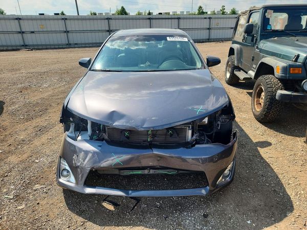 2013 TOYOTA CAMRY
