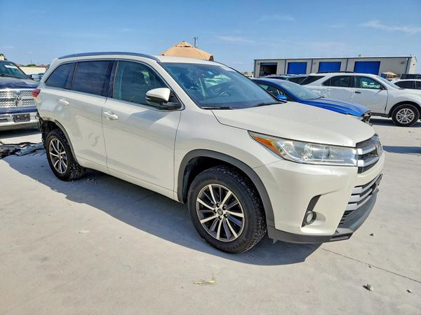2017 TOYOTA HIGHLANDER SE/XLE