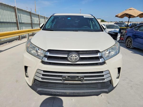 2017 TOYOTA HIGHLANDER SE/XLE