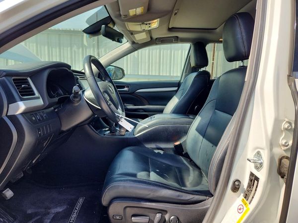 2017 TOYOTA HIGHLANDER SE/XLE