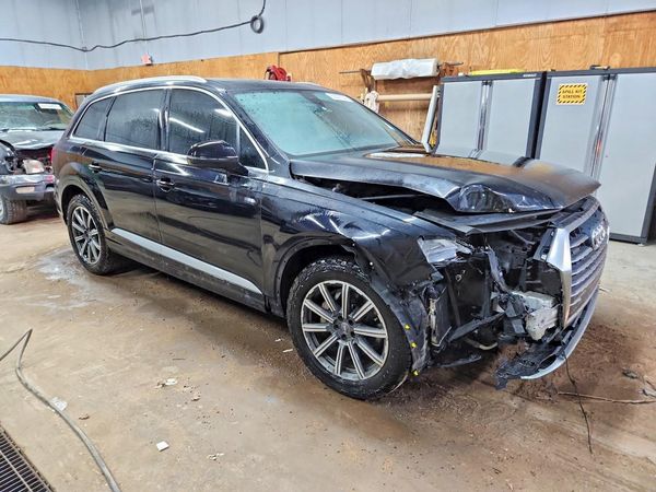 2017 AUDI Q7 quattro Premium Plus