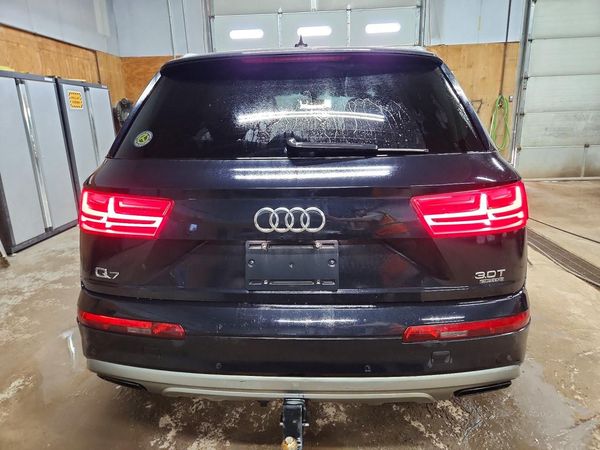 2017 AUDI Q7 quattro Premium Plus