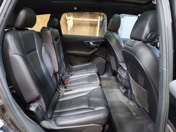 2017 AUDI Q7 quattro Premium Plus