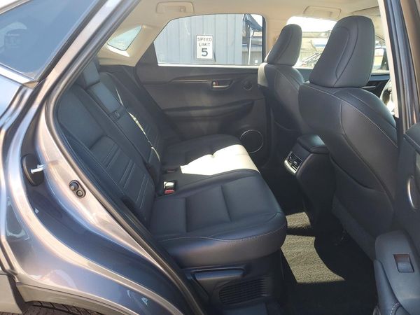 2015 LEXUS NX 200t Luxury