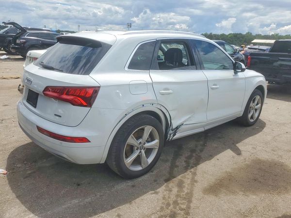 2020 AUDI Q5 quattro Premium Plus