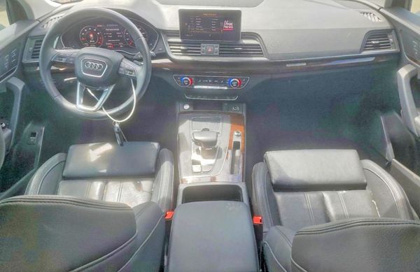 2020 AUDI Q5 quattro Premium Plus