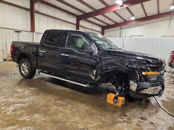 2025 FORD F150 XLT