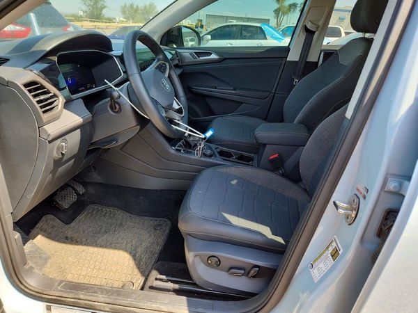 2025 VOLKSWAGEN TAOS