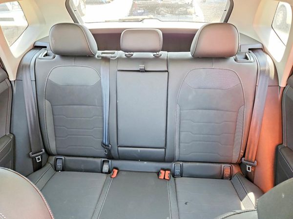 2025 VOLKSWAGEN TAOS