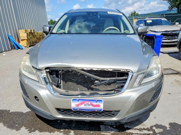 2012 VOLVO XC60