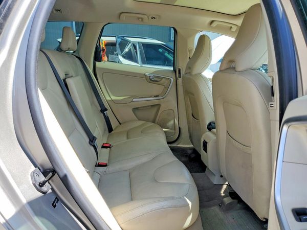 2012 VOLVO XC60