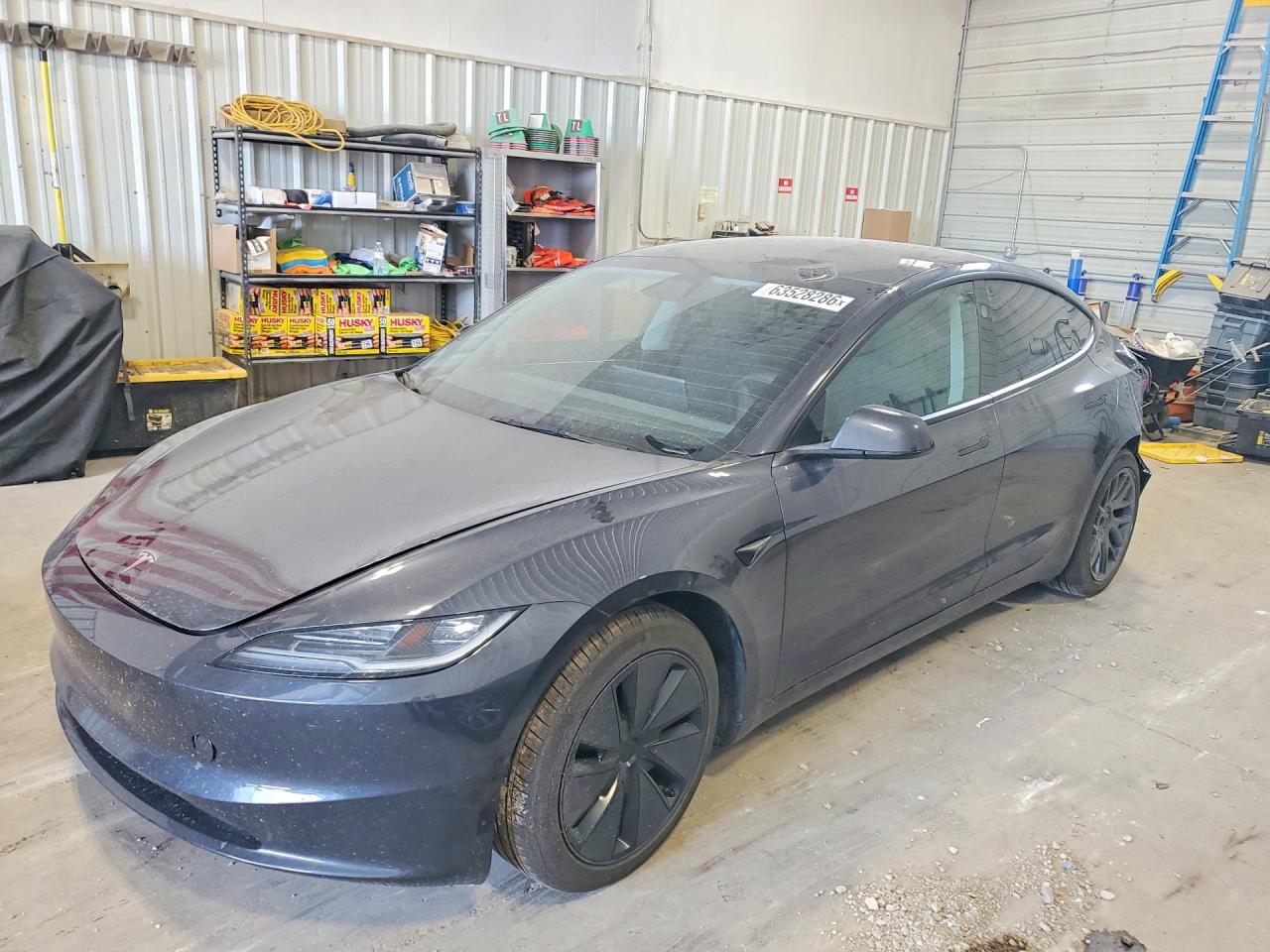 2025 TESLA MODEL 3