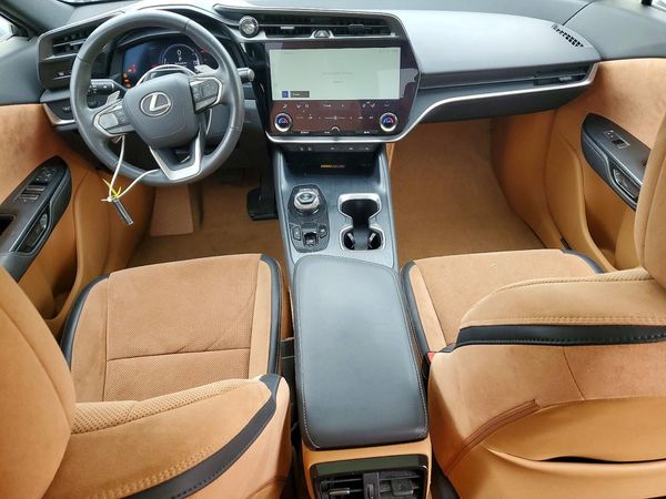2023 LEXUS RZ 450e Luxury/Premium
