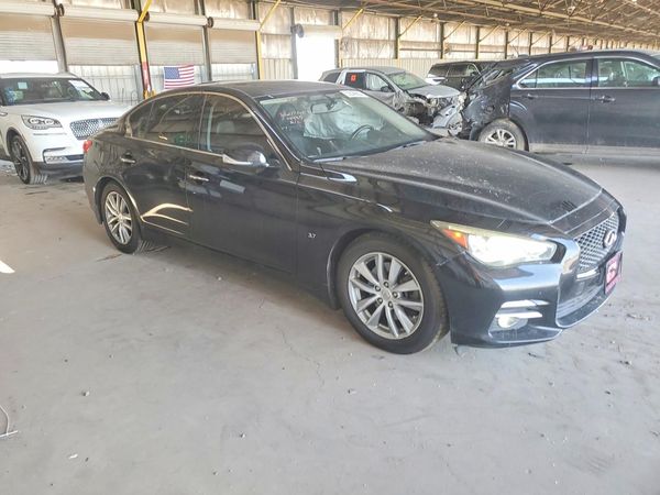 2014 INFINITI Q50 — Passenger 3/4