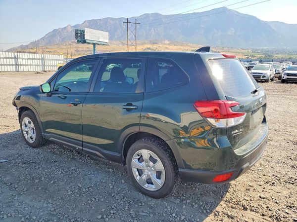 2022 SUBARU FORESTER
